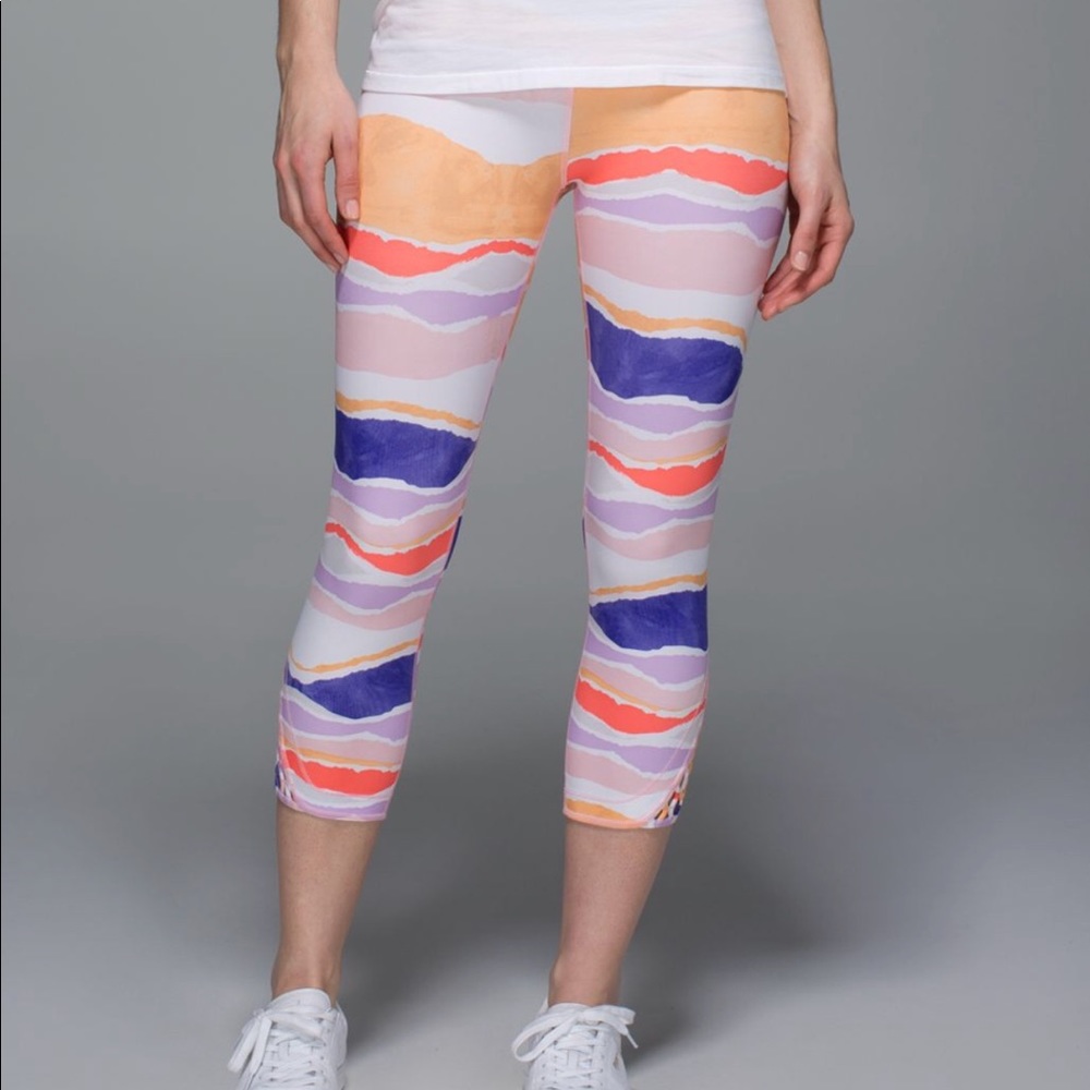 Lululemon True Self Crop